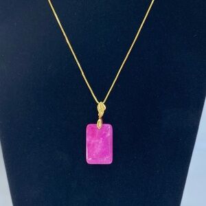 Pink Gemstone on 18k plated 16 inch box chain.